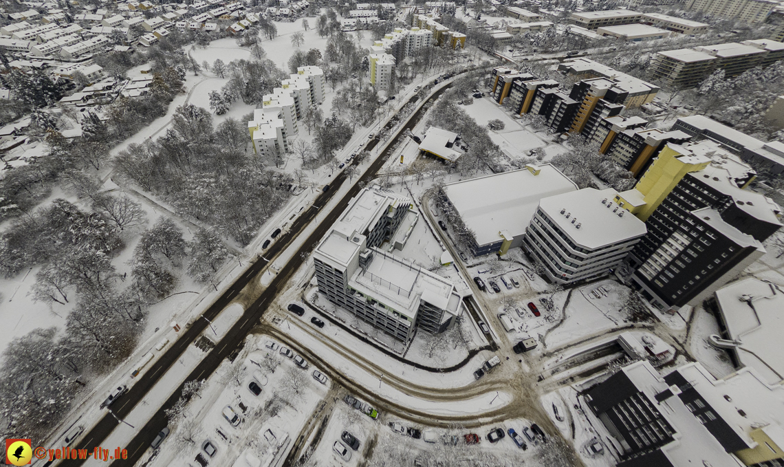 04.12.2021 - Karl-Marx-Ring und Marx-Zentrum in Neuperlach